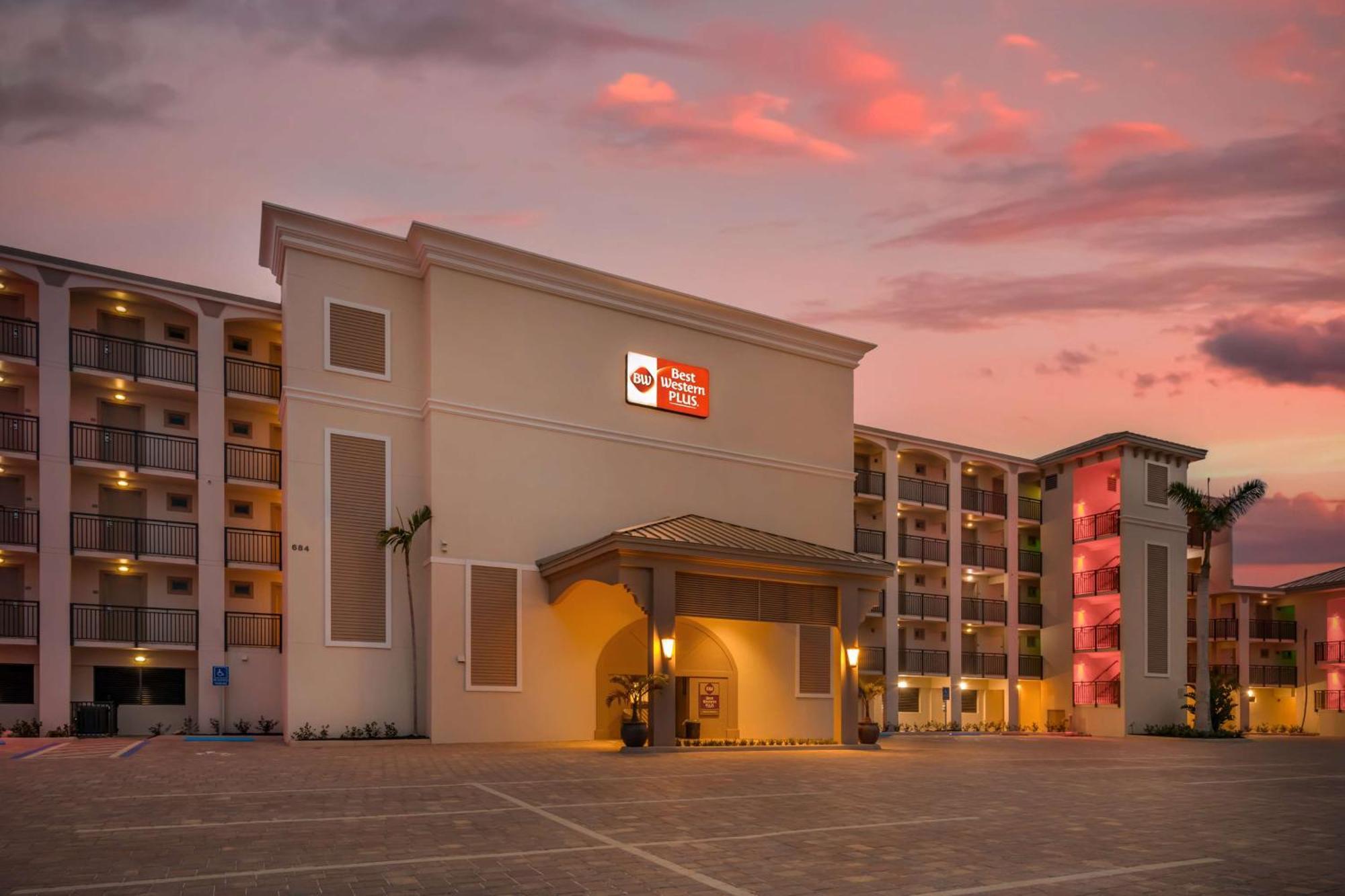 Best Western Plus Beach Resort Форт-Маєрс-Біч Екстер'єр фото